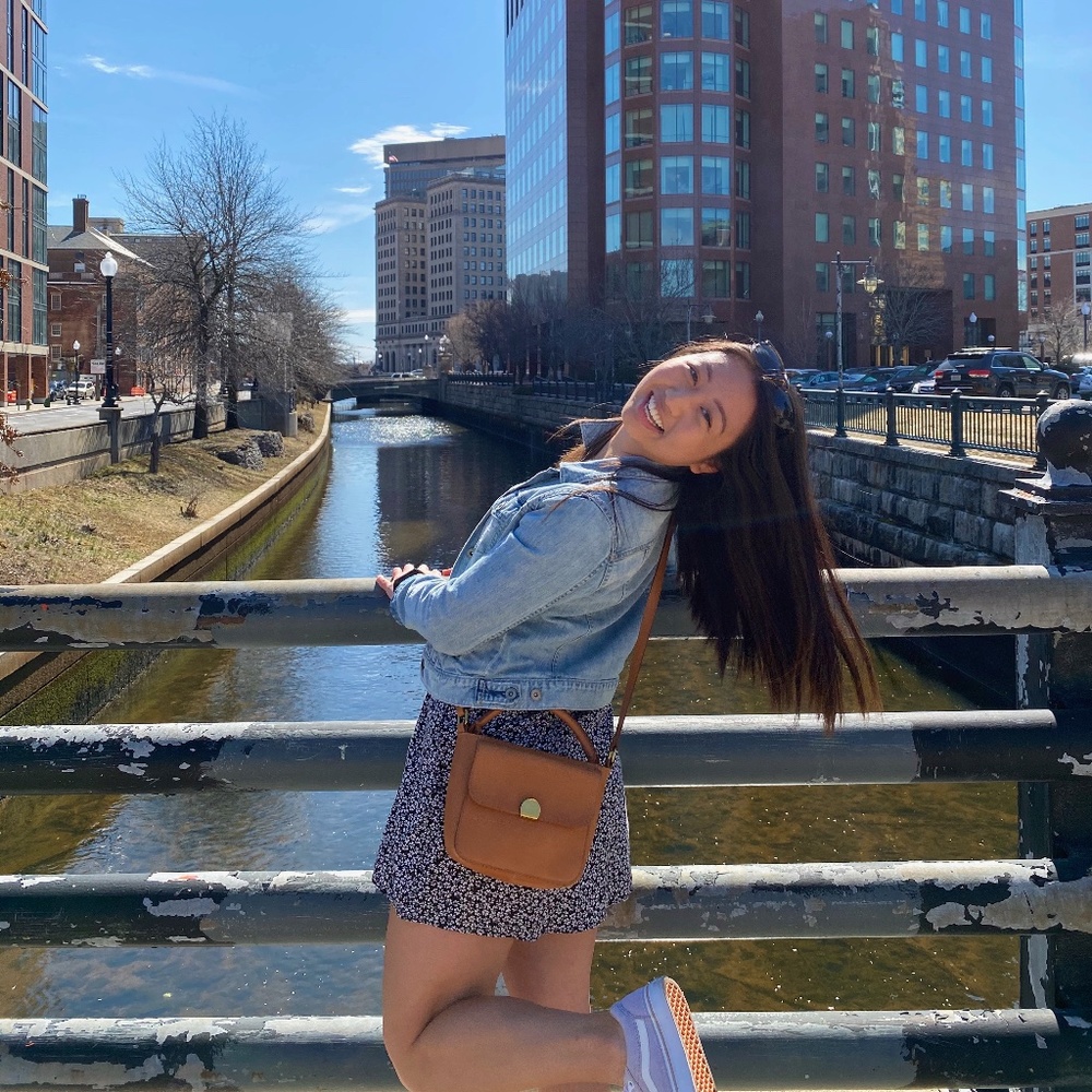 Meet your Posher, Agatha